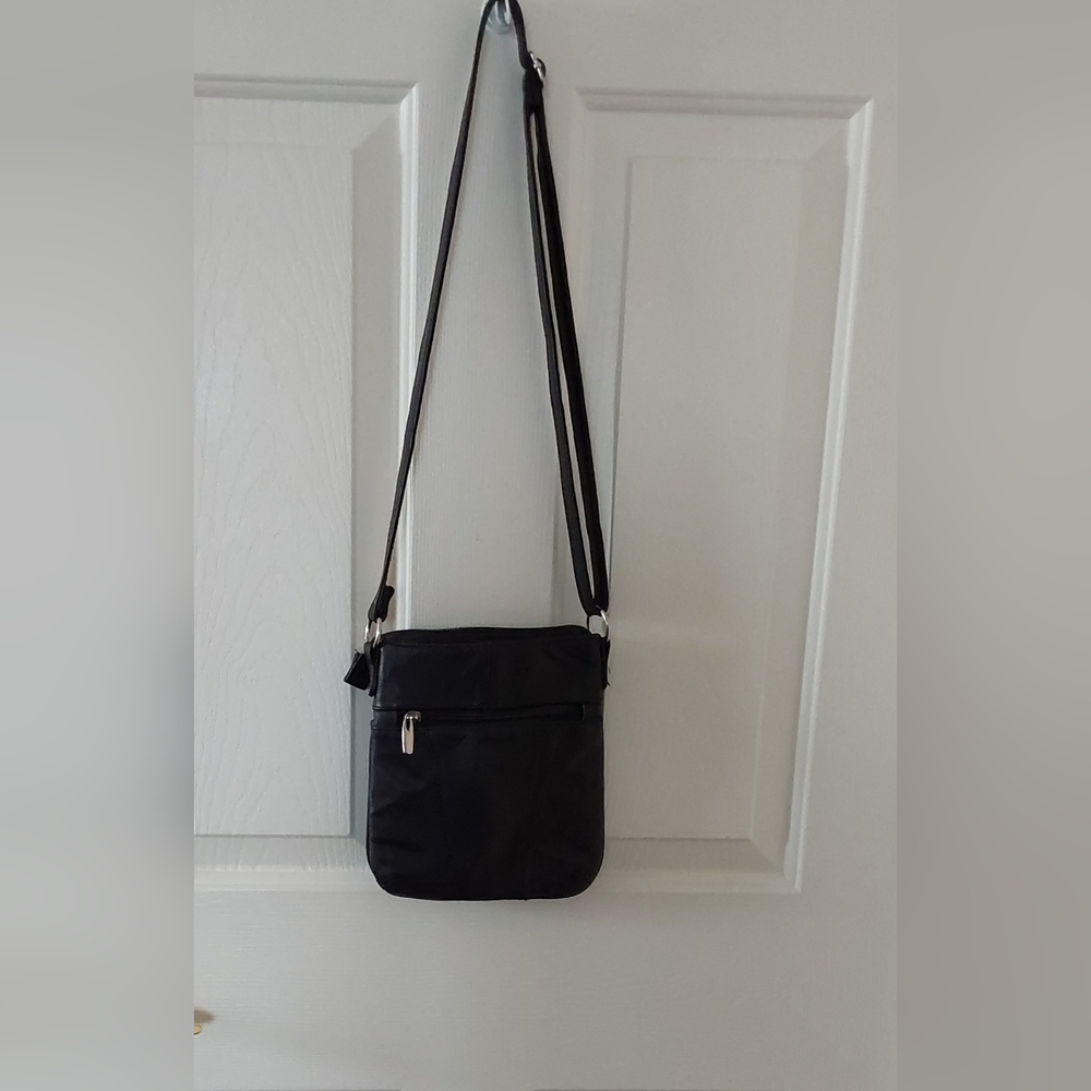 Cross body Bucket bag Black